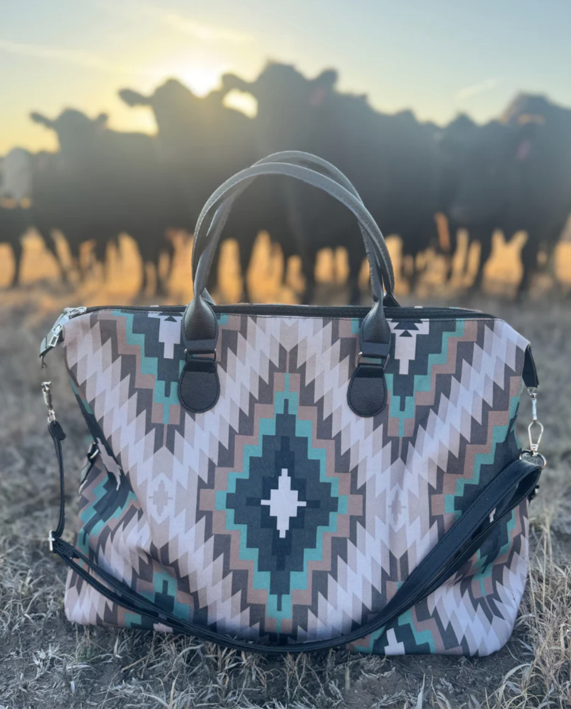 Winding Road XL tote stk